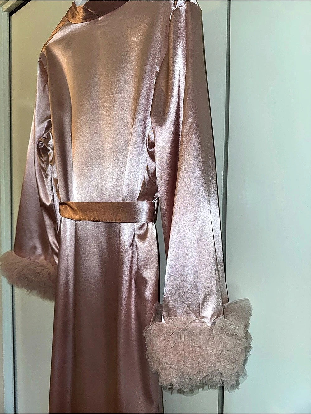 Pink Satin Robe with Ruffle Cuffs NWT - Picture 6 of 9